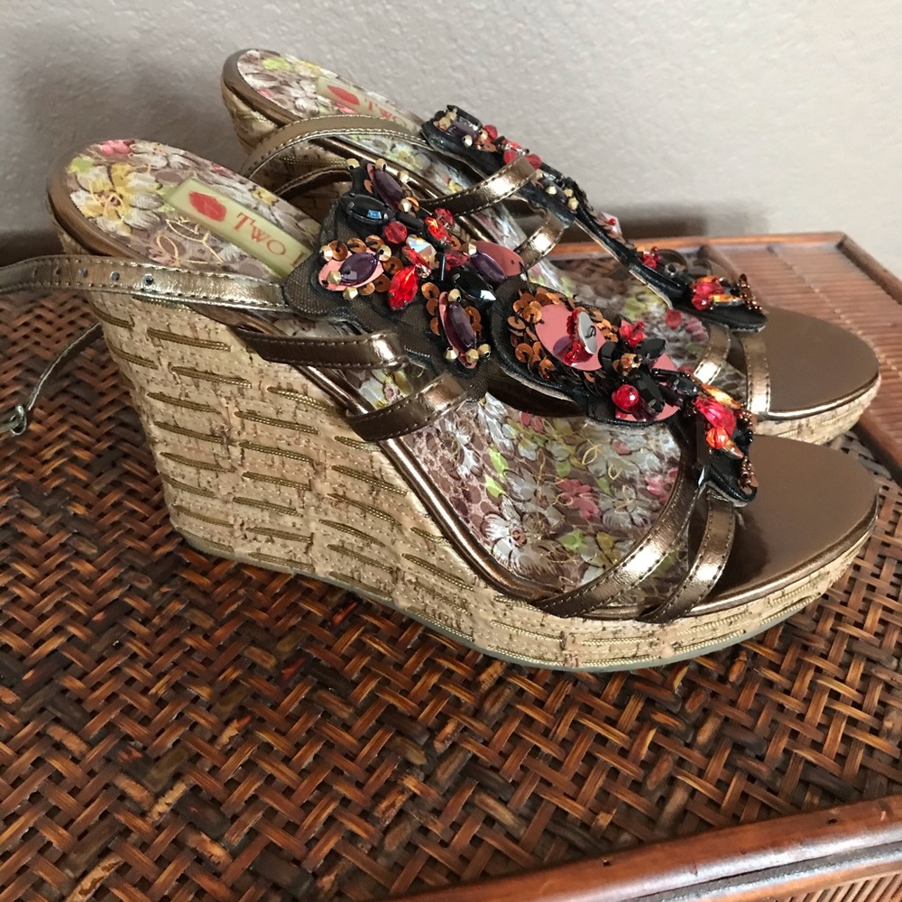 Shoes - Picture 2 of 2